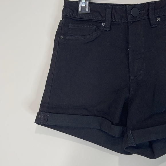 Shein Black Roll Up Denim Shorts Mid Rise Cotton Stretch Size 26 - Picture 3 of 10